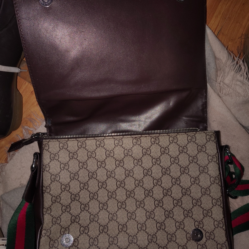 Gucci Beige and Brown Crossbody Bag - Authenticity Not Guaranteed - Picture 3 of 6